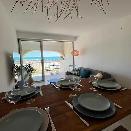 Apartment Beautiful New With A Beautiful Sea View *